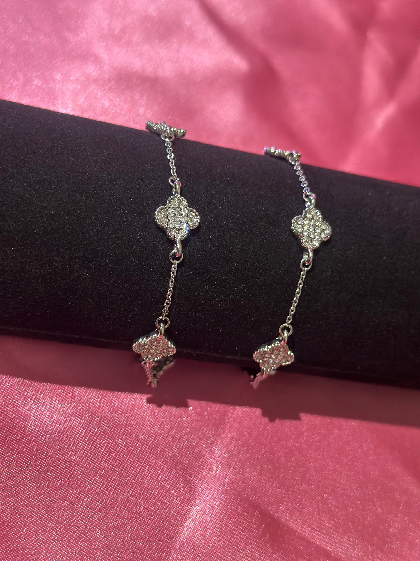 EVE-SILVER CLOVER BRACELETS